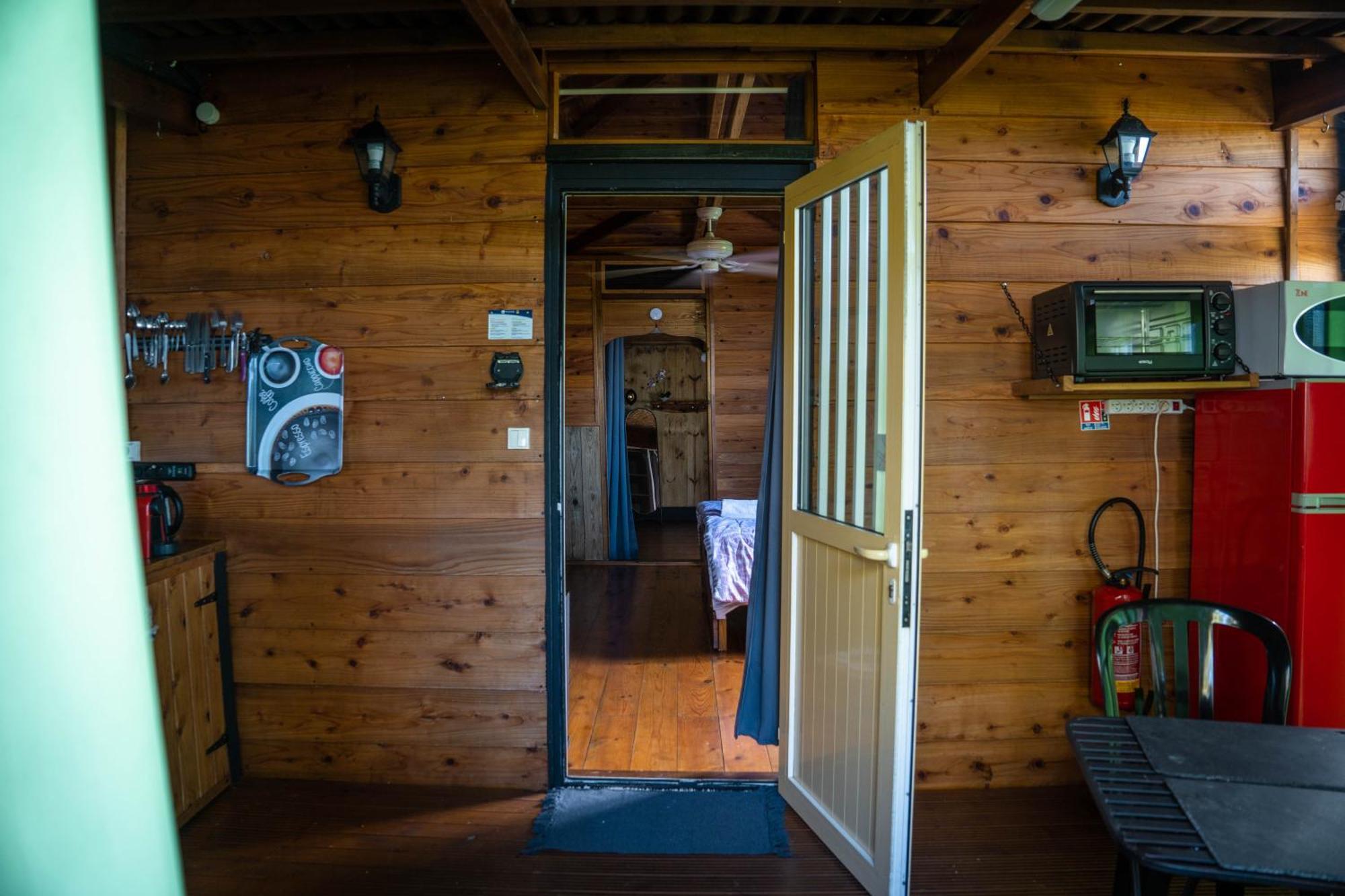 Les Hebergements Au Dy-Na Petite Île Exteriér fotografie